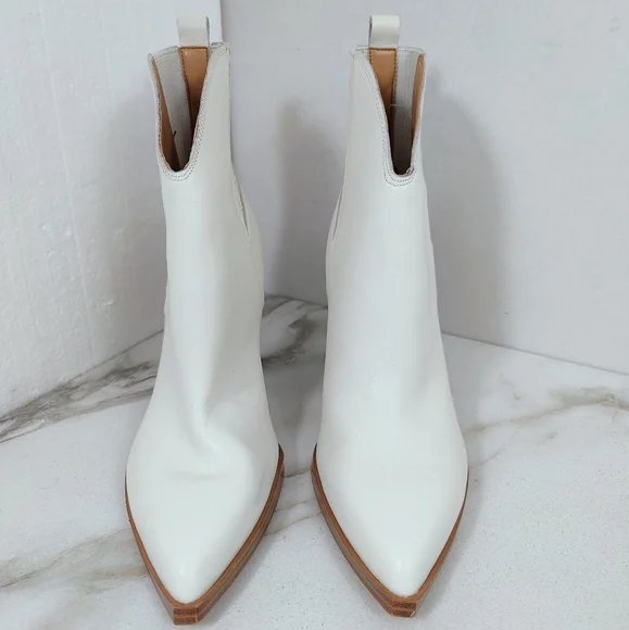 Marc Fisher Lommie Off White Western Style Block Heel Cowboy Ankle Boots, 8.5 - Picture 3 of 13